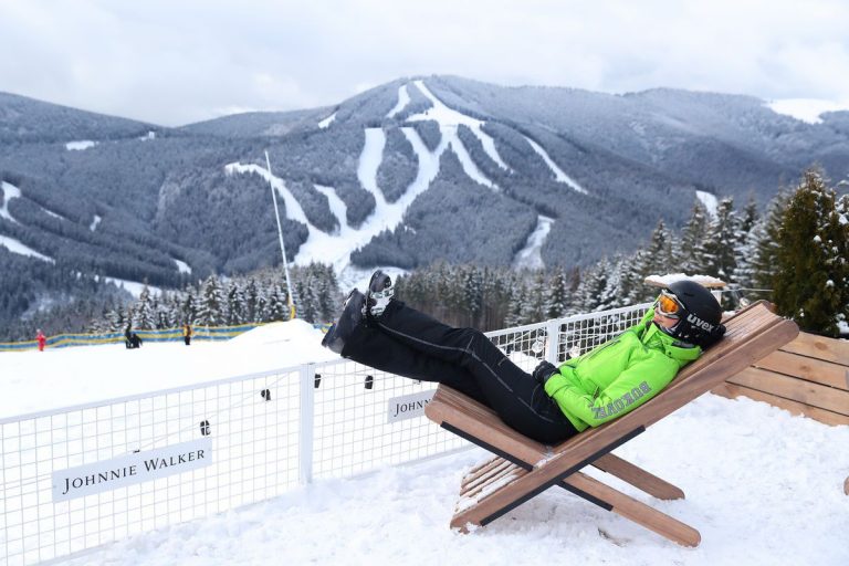 ЗИМОВИЙ БУКОВЕЛЬ ЗИМОВИЙ БУКОВЕЛЬ