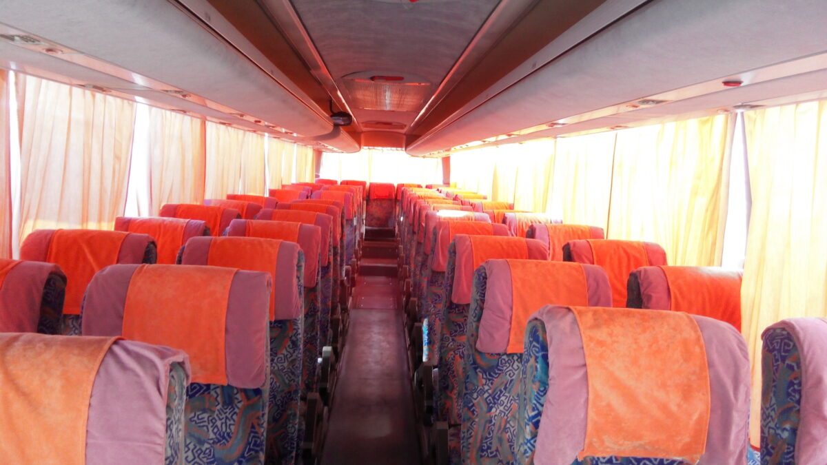 Автобус пасажирське перевезення з Панова Тревел - 10